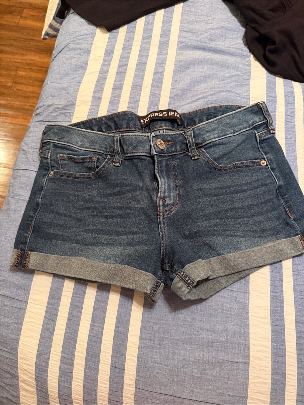 Express Ultimate Stretch low rise shorts